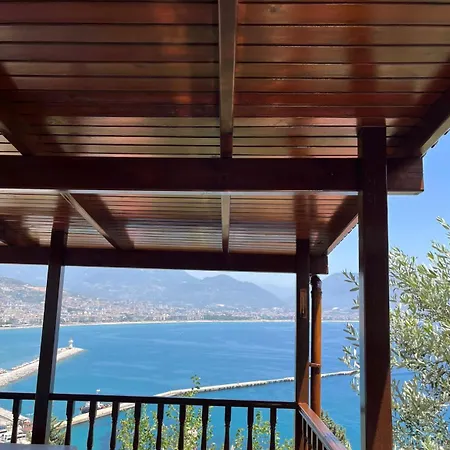 Coastal Frame * 阿拉尼亚